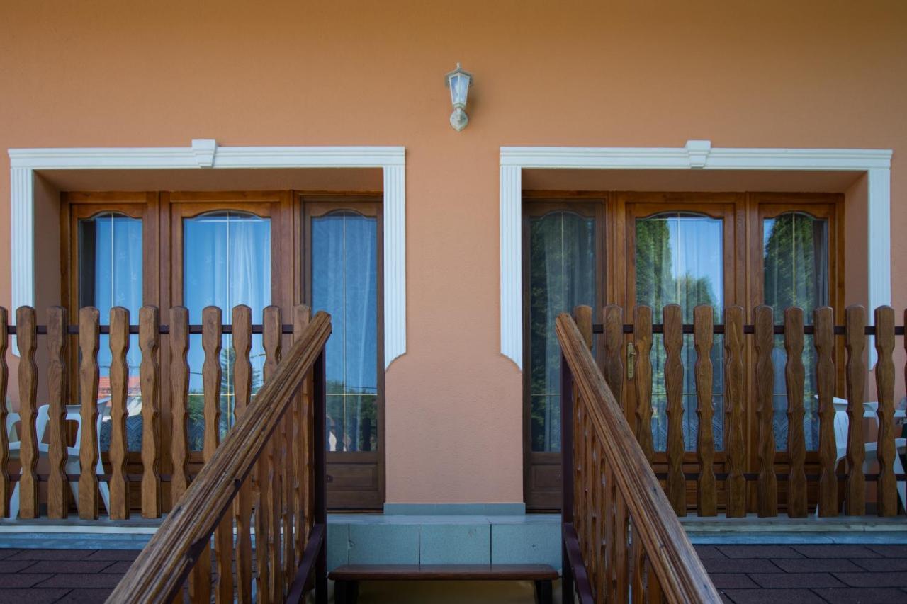 Akacfa 13 Apartman Zalakaros Exteriér fotografie